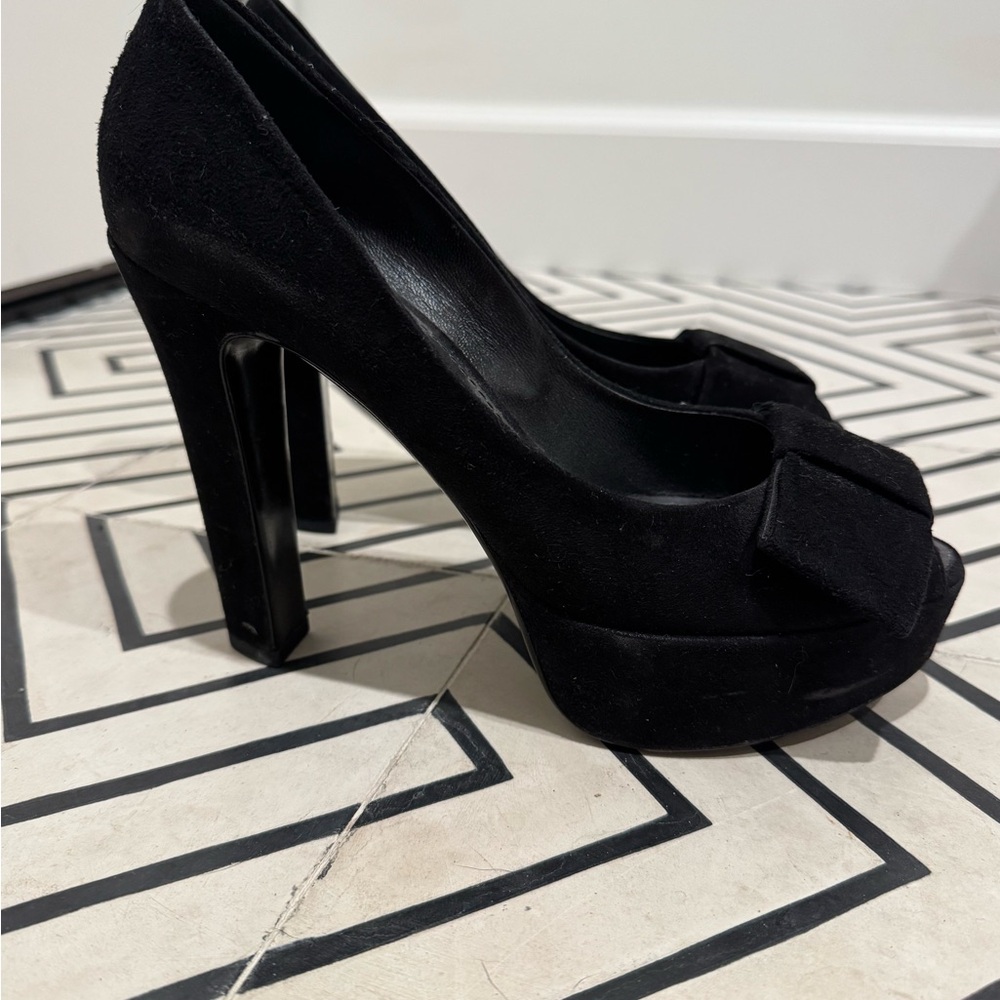 Louis Vuitton Black Stiletto Pumps Heels